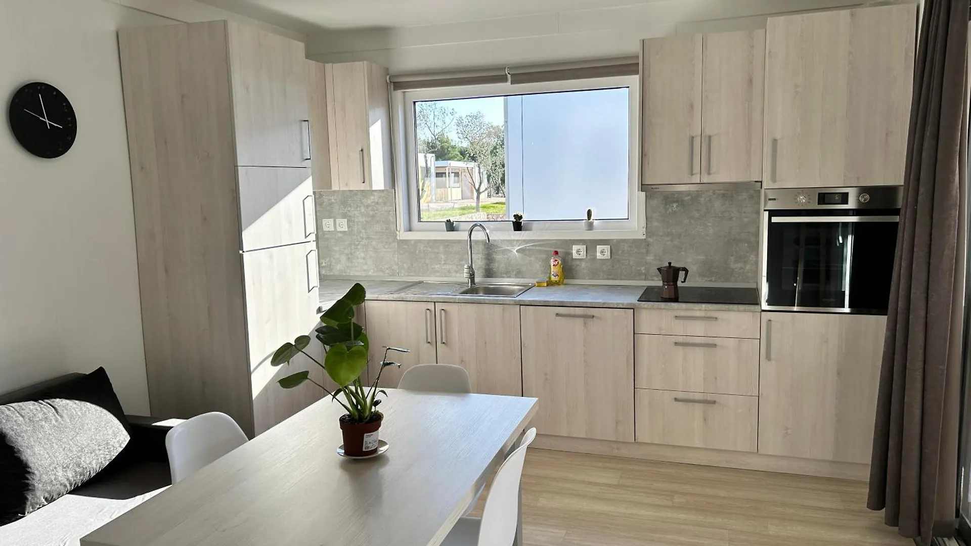 Holiday Homes Ahil 7&8 Pakostane Croatia